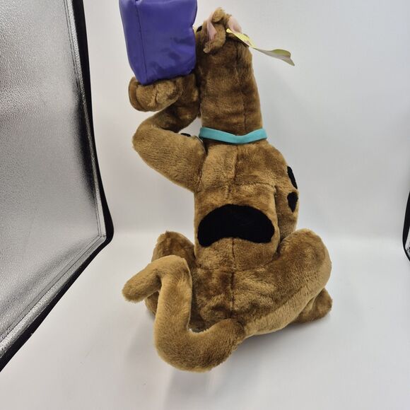 Cartoon Network Scooby Doo Plush Stuffed Animal 18'' Brown Sitting Purple Bag - Picture 5 of 7